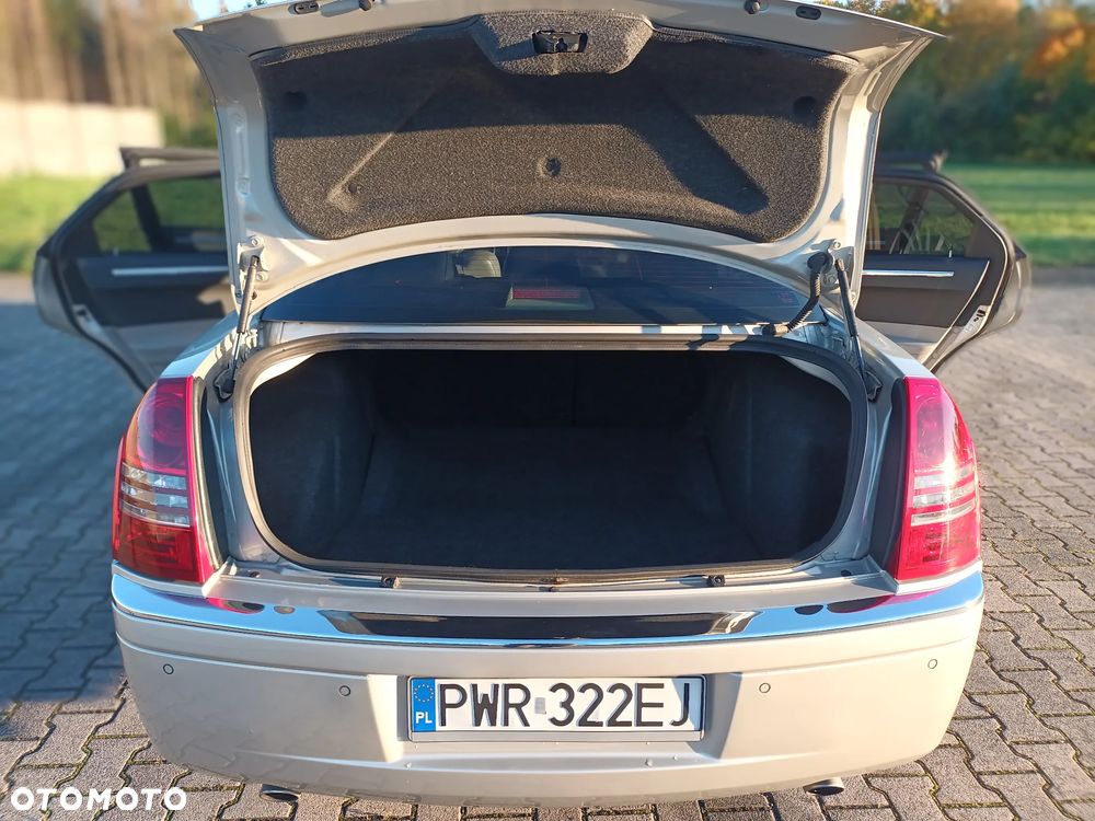 Chrysler 300C 3.0 V6 CRD - 12