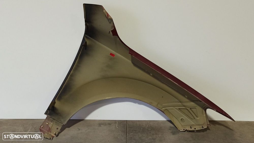 GUARDA-LAMAS FRENTE ESQUERDO AUDI Q7 (4L) 3.0 TDI - 2