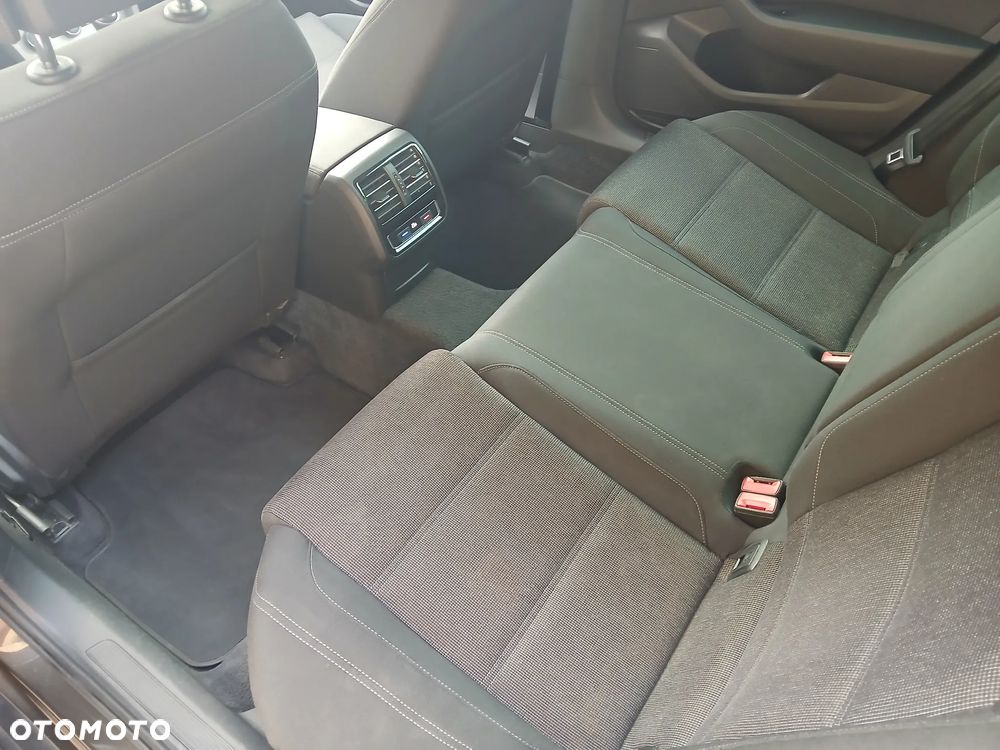 Volkswagen Passat 2.0 TDI BMT Comfortline - 25