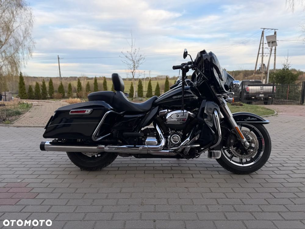 Harley-Davidson Touring Ultra Limited - 24