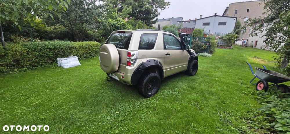 Suzuki Vitara - 8