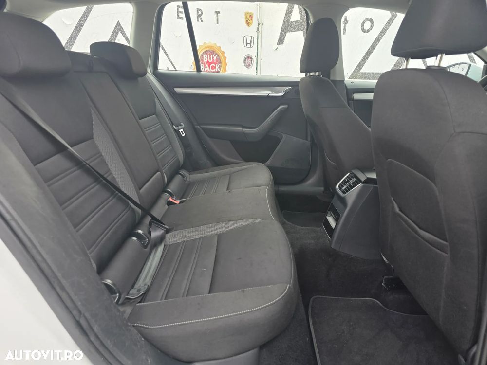 Skoda Octavia 1.6 TDI Style - 11