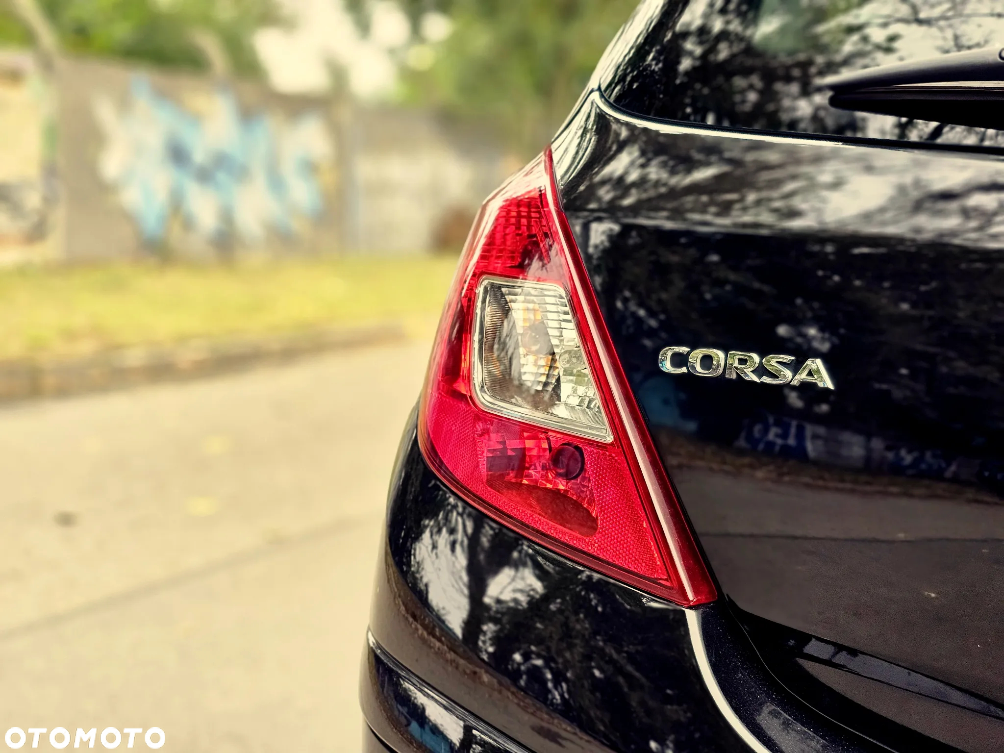 Opel Corsa 1.4 16V Satellite - 23