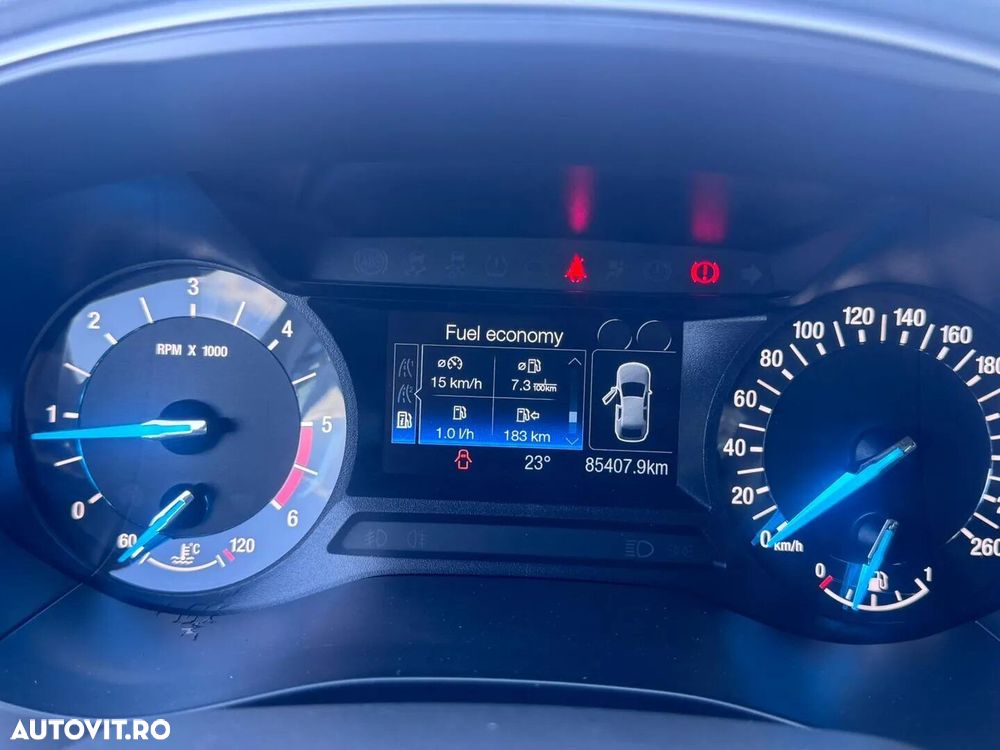 Ford Mondeo - 10