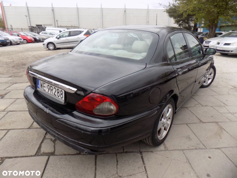 Jaguar X-Type - 4