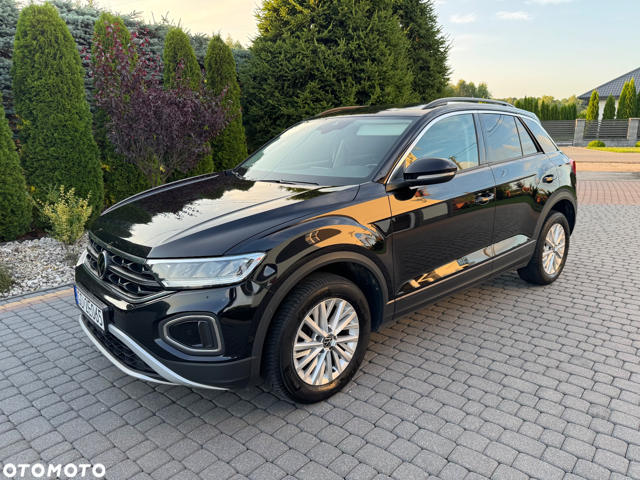 Volkswagen T-Roc 1.0 TSI Life - 2