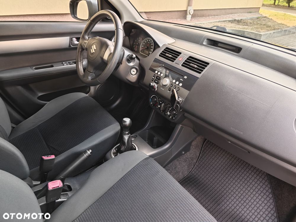 Suzuki Swift - 18