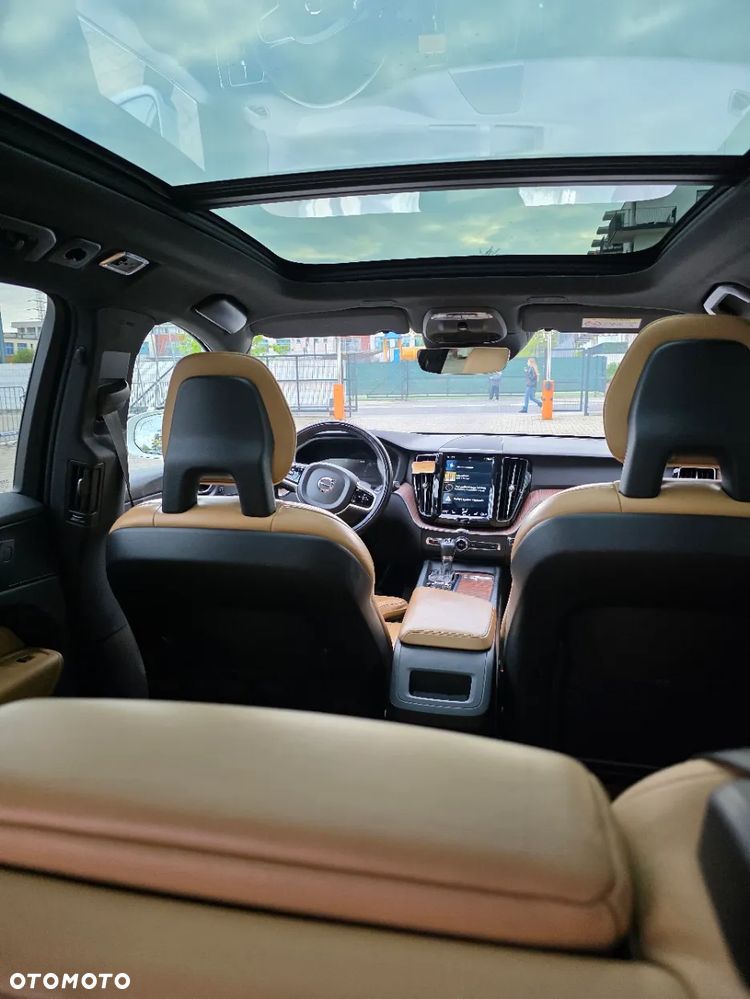Volvo XC 60 T5 AWD Inscription - 9