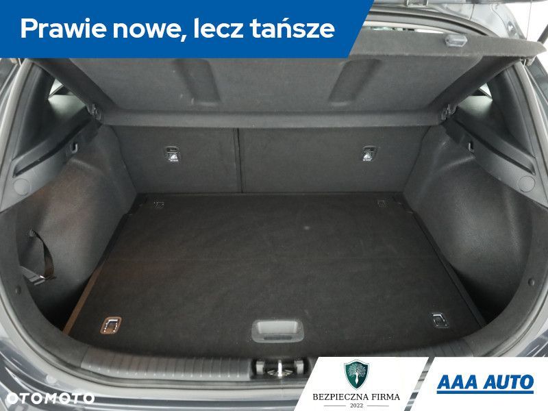 Kia Ceed - 12