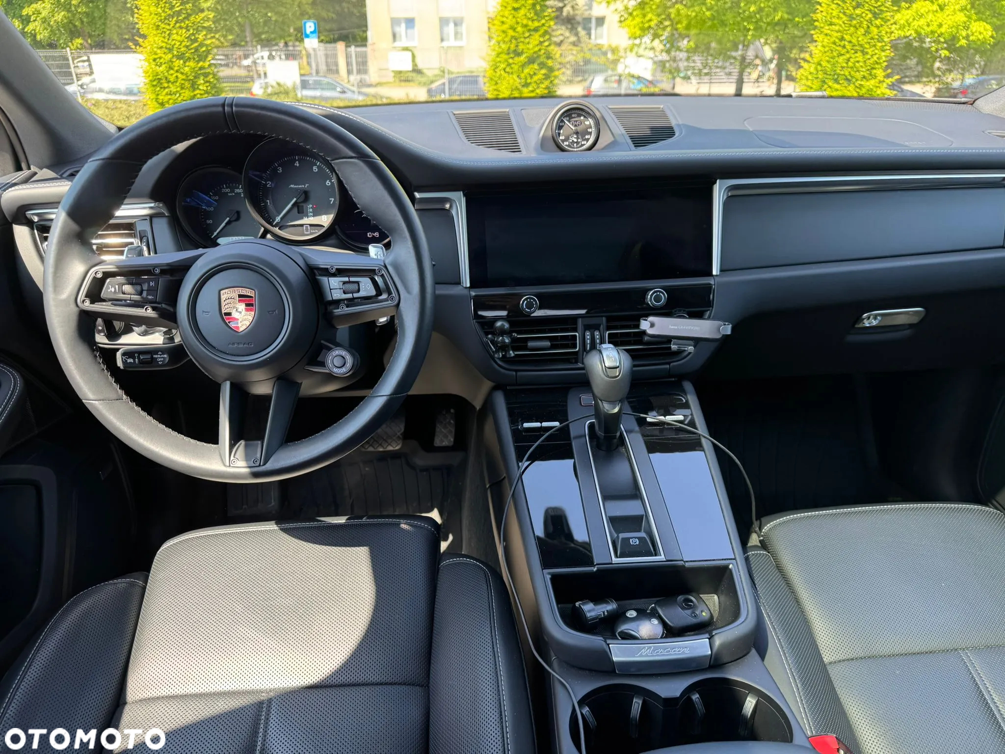 Porsche Macan T - 16