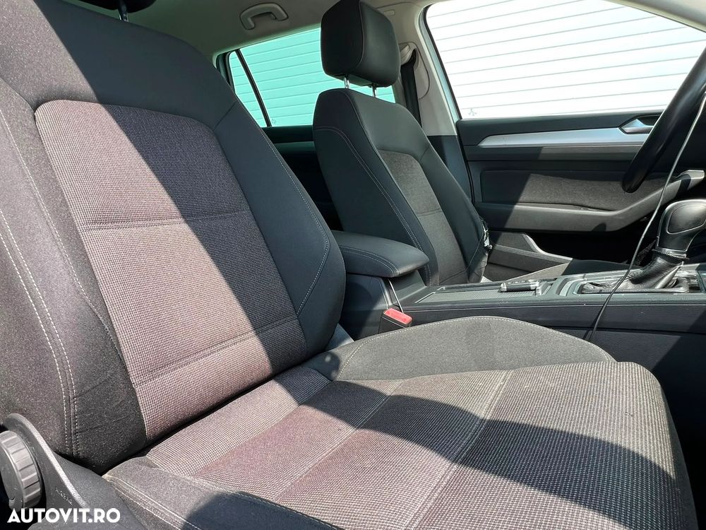 Volkswagen Passat 2.0 TDI DSG Highline - 16