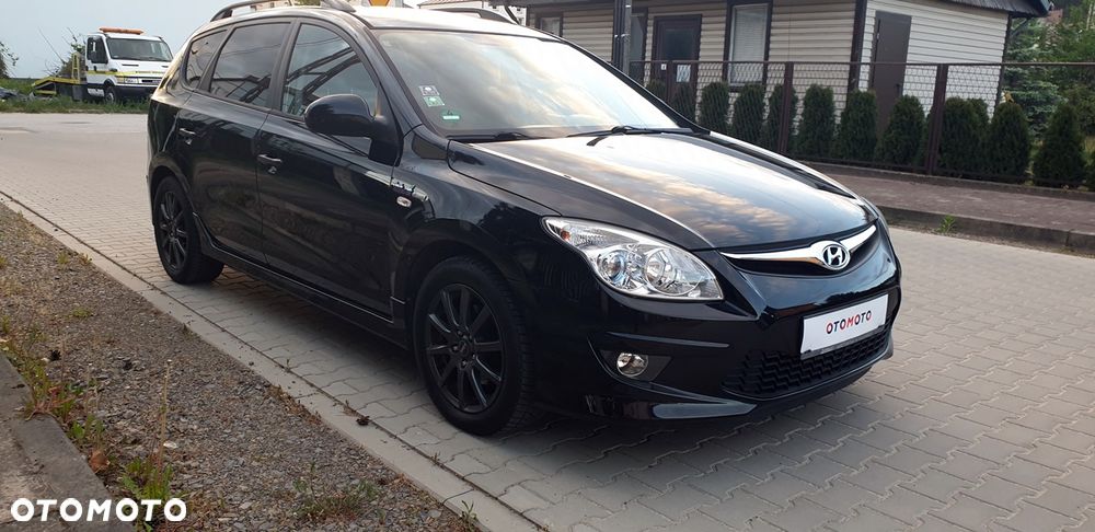 Hyundai i30 i30cw 1.6 CRDi blue Classic - 3