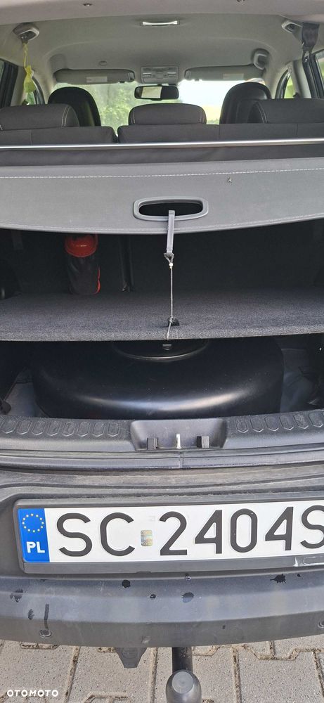 Kia Sportage 2.0 L - 7