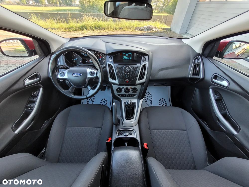 Ford Focus - 21