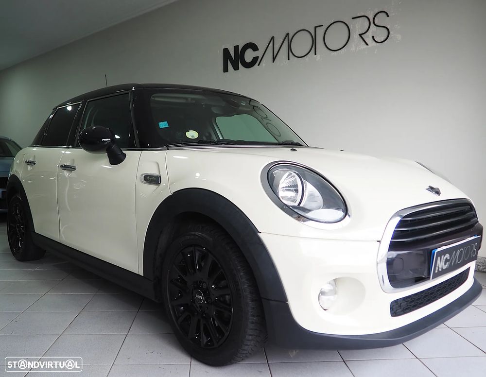 MINI 5 Portas Cooper D Aut. - 2