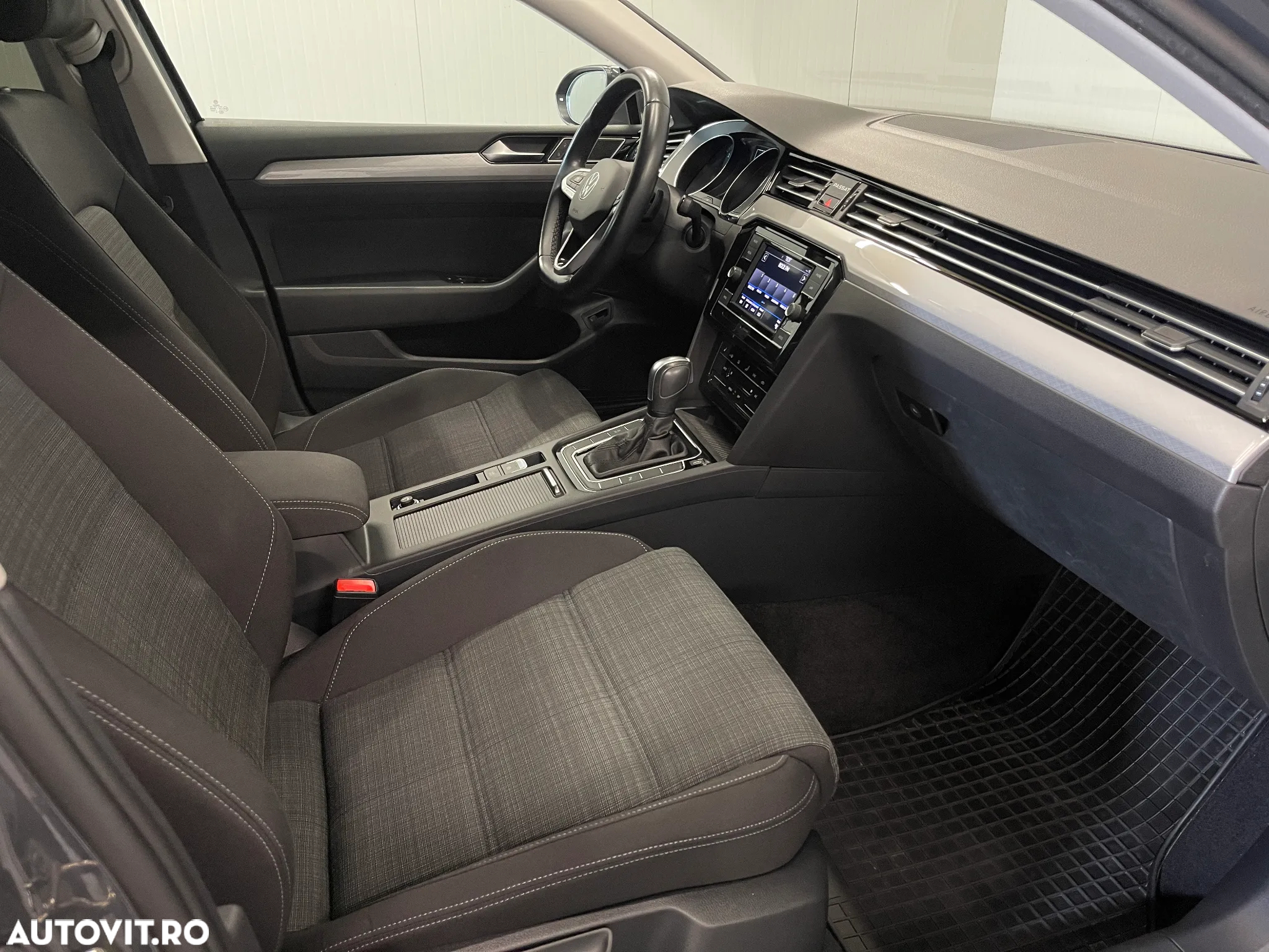 Volkswagen Passat 2.0 TDI DSG Comfortline - 10