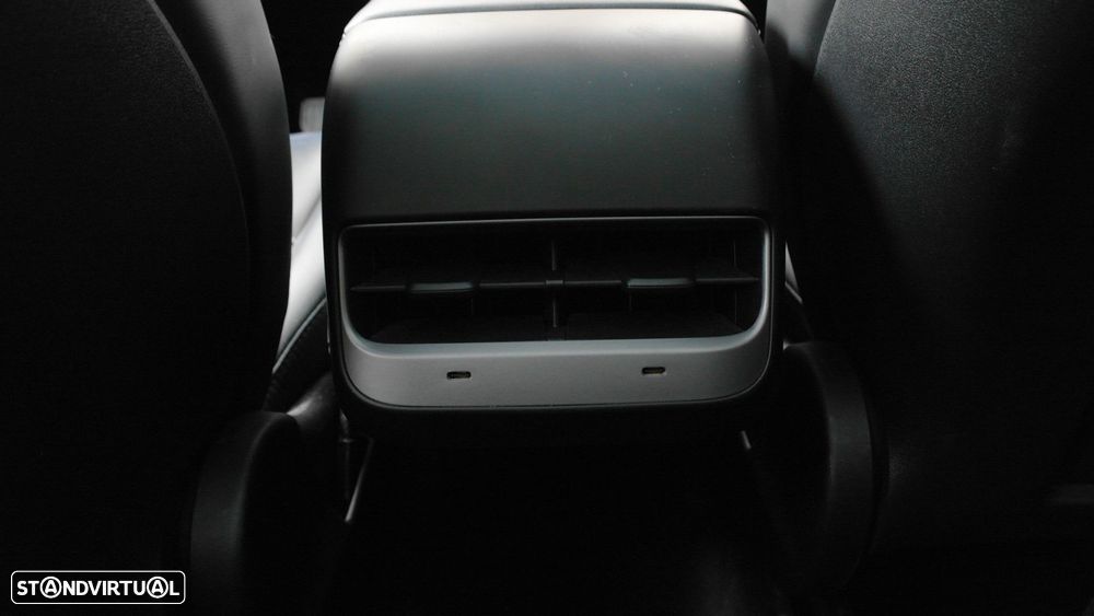 Tesla Model Y Long Range Tração Integral - 20