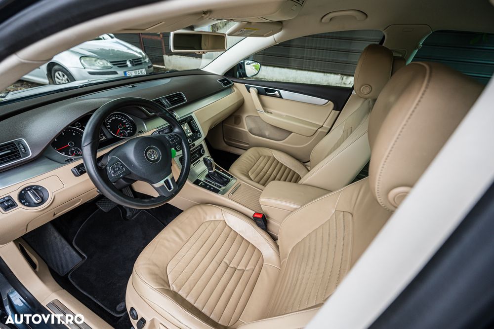 Volkswagen Passat - 34