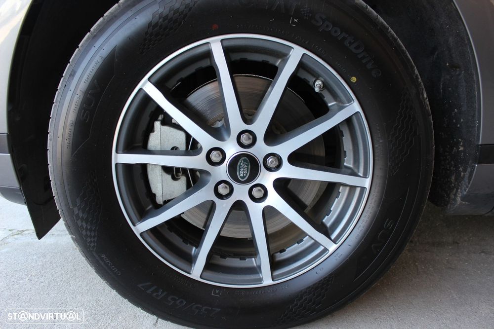 Land Rover Range Rover Evoque 2.0 D150 AWD Auto - 32