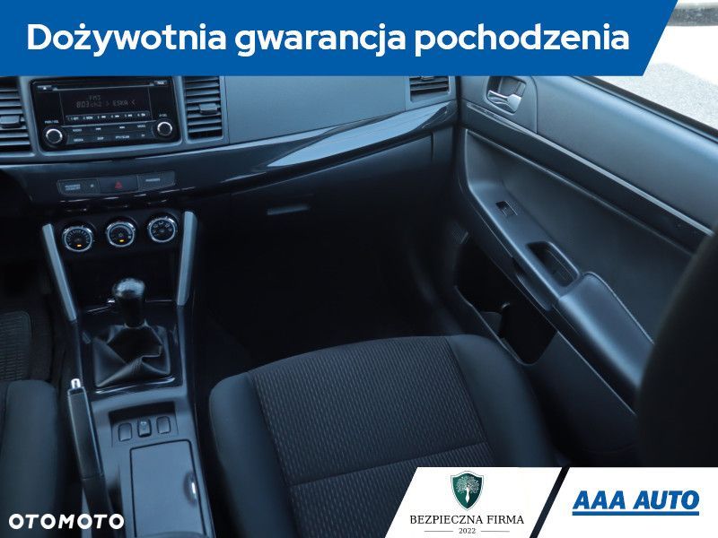 Mitsubishi Lancer - 10