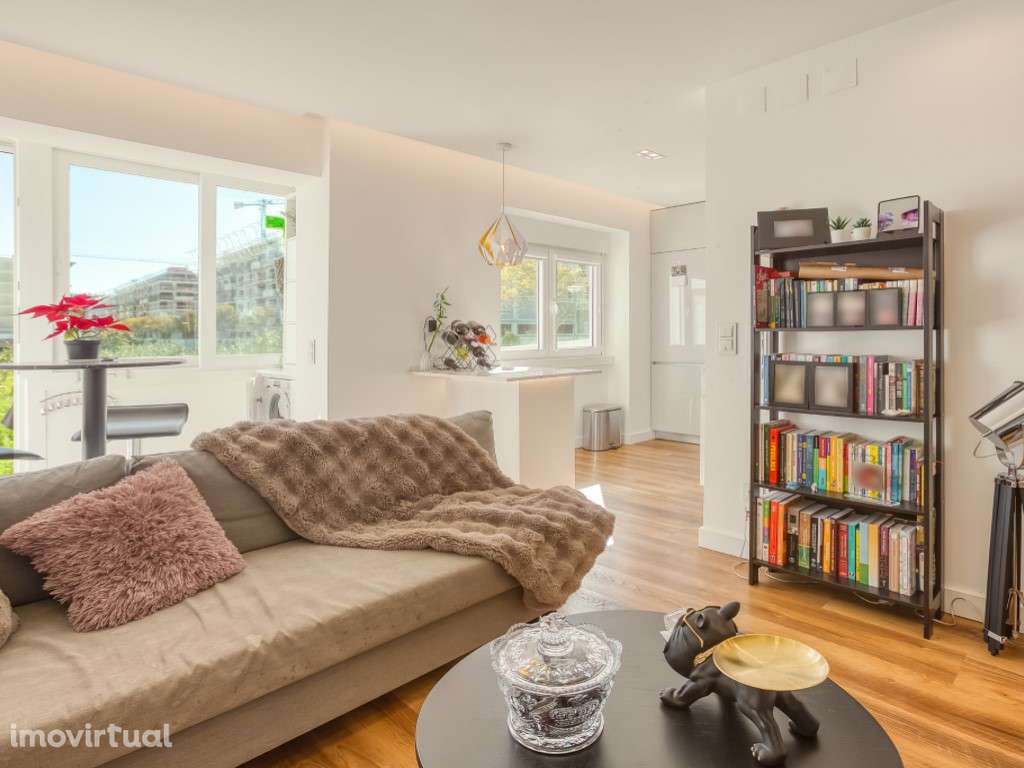 Exclusivo T1 Terraço Privativo com Anexo, Benfica - Grande imagem: 4/24