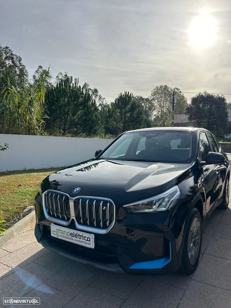 BMW iX1 xDrive30 - 1