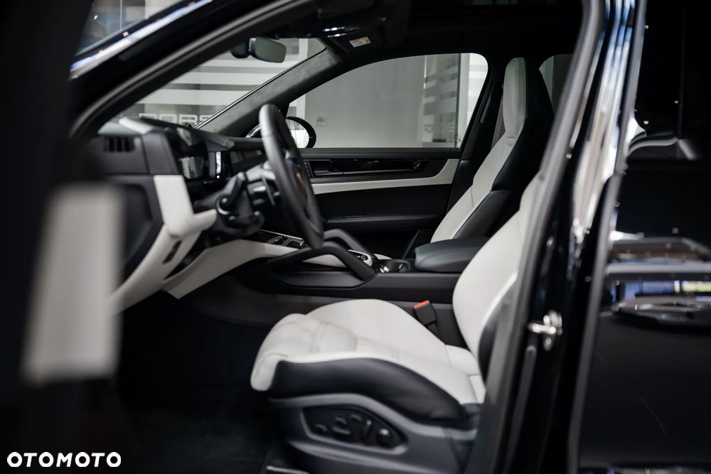 Porsche Cayenne GTS - 9