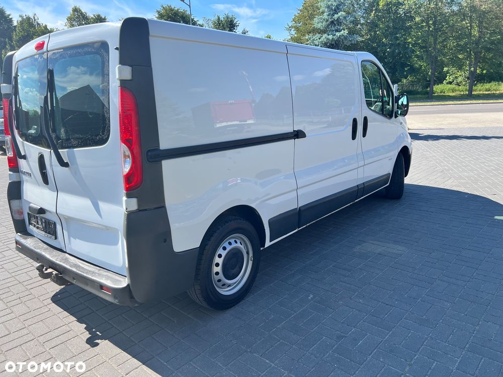 Renault Trafic - 11