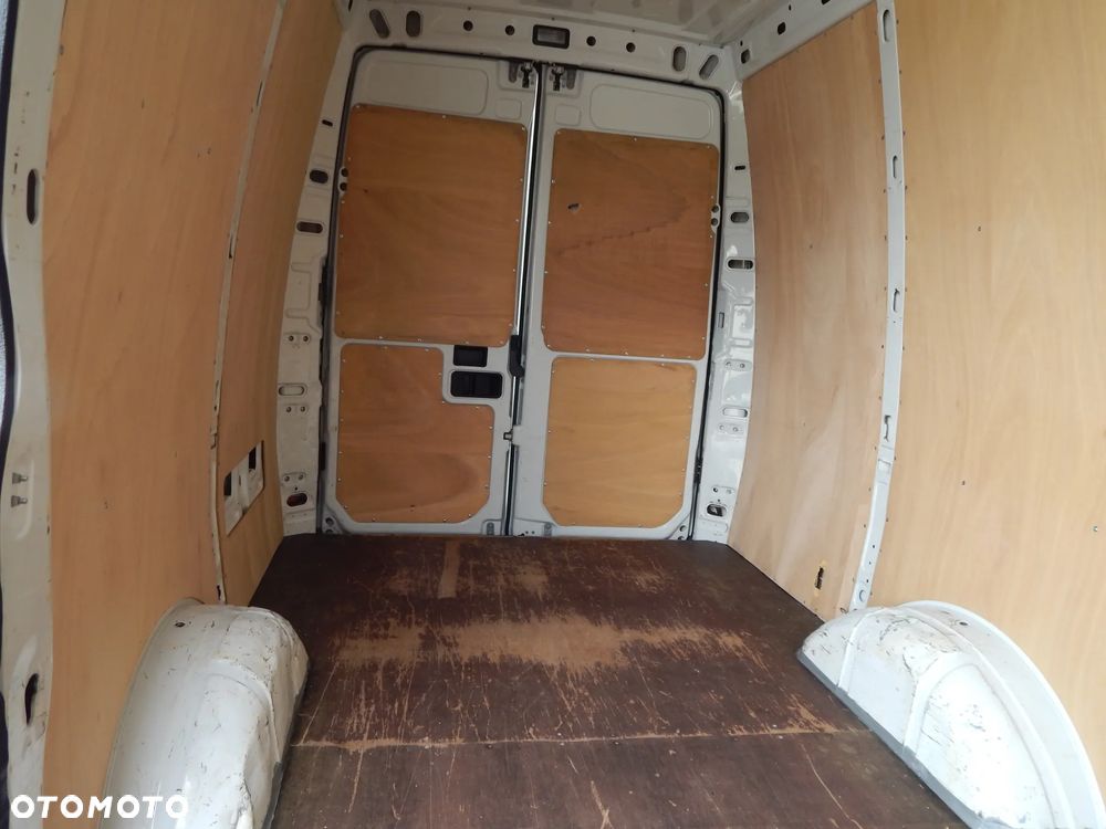 Iveco DAILY 35S15 2,3HPI L2H2 LIFT - 22