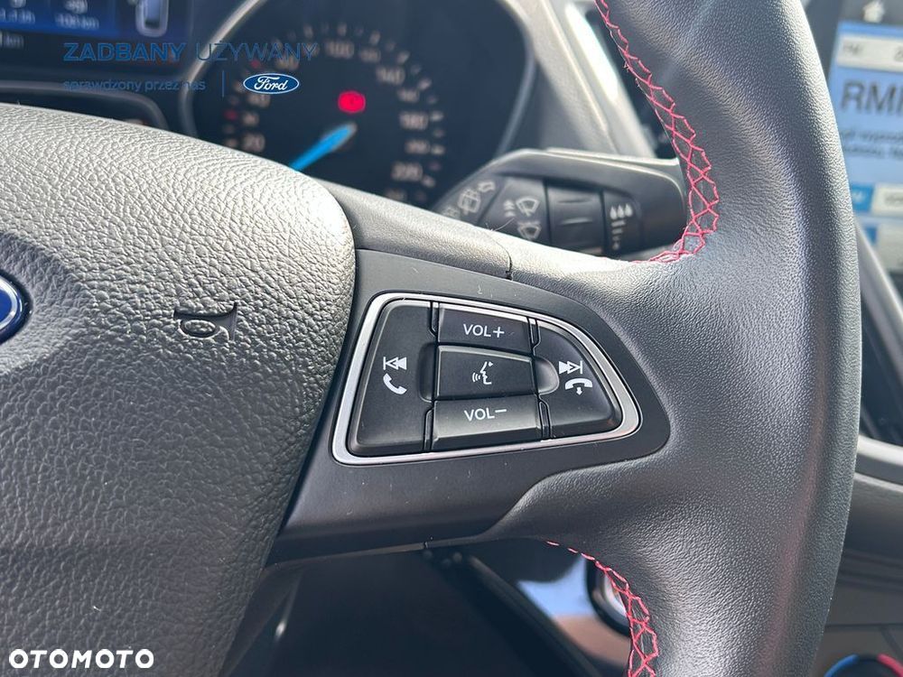 Ford Kuga 1.5 EcoBoost 2x4 ST-Line - 12