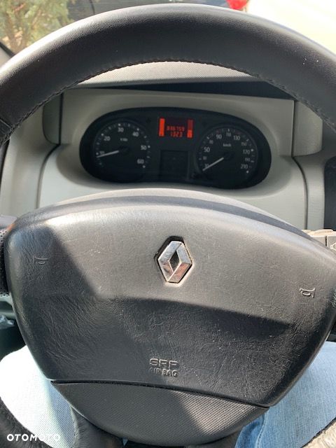 Renault Trafic - 2