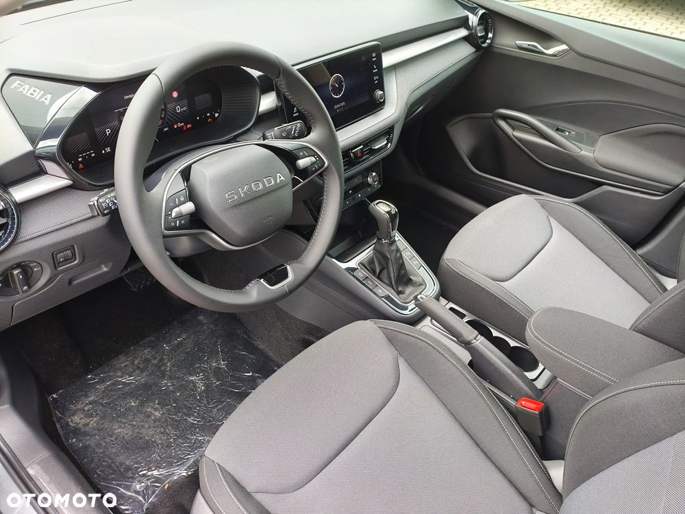 Skoda Fabia 1.0 TSI Drive DSG - 17