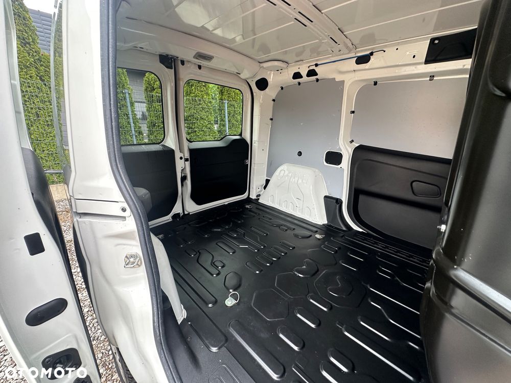 Fiat Doblo - 25