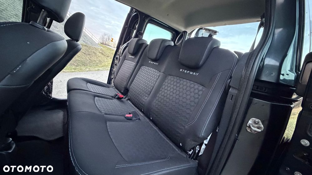 Dacia Dokker TCe 115 Stepway - 7