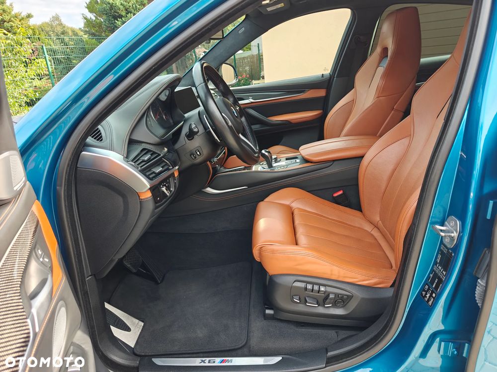 BMW X6M - 33
