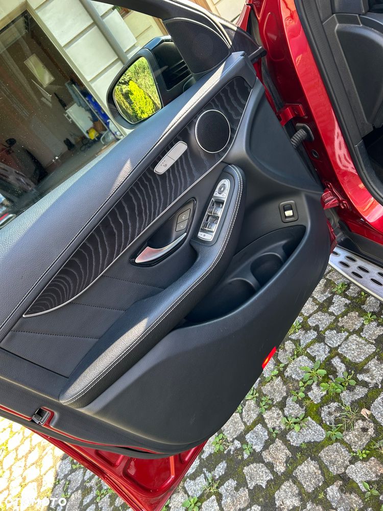 Mercedes-Benz GLC - 27