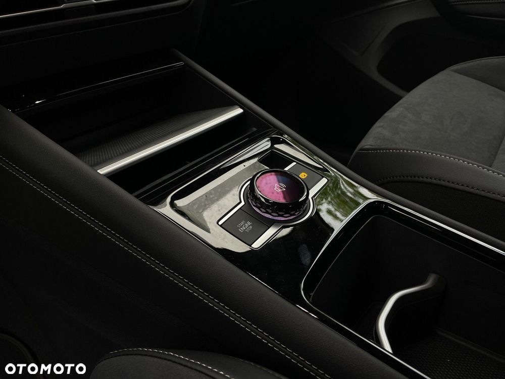 Volkswagen Tiguan - 25