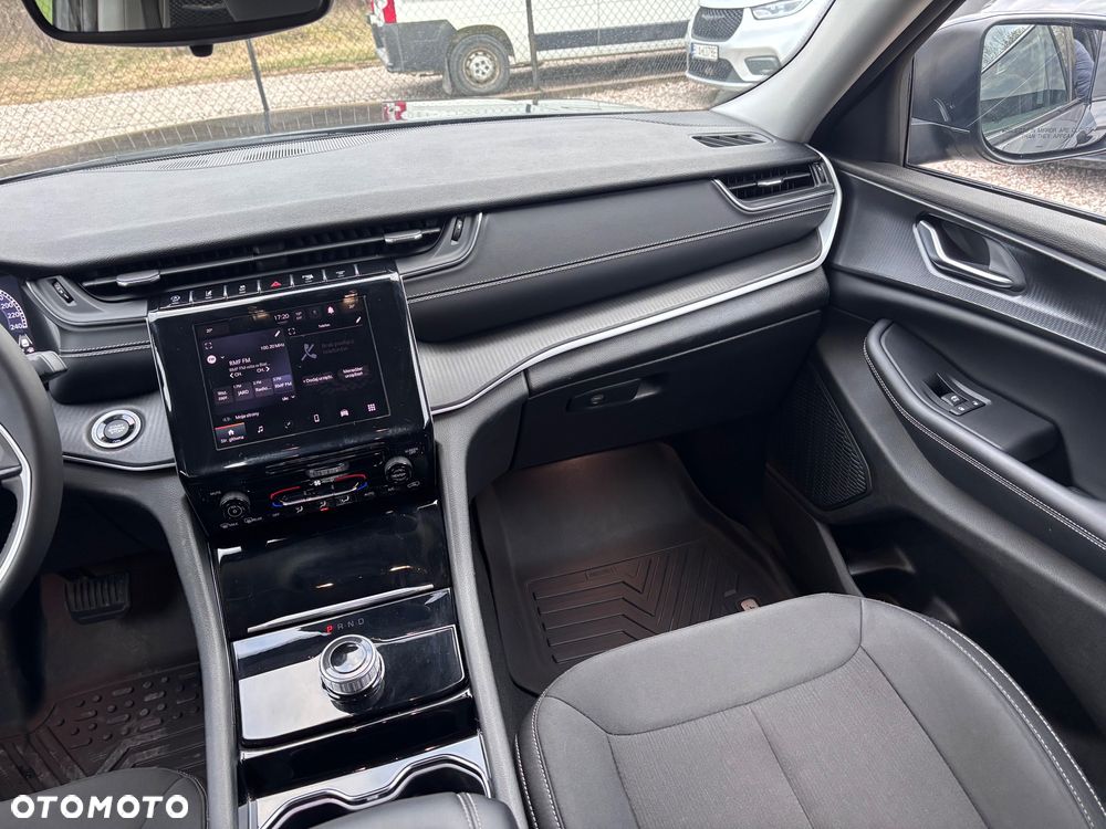 Jeep Grand Cherokee 3.6 V6 Pentastar 4WD Automatik Laredo - 28