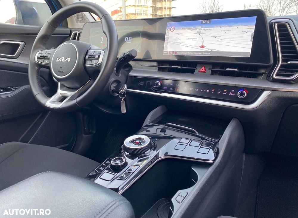 Kia Sportage 1.6 T-GDI HEV 6AT 4x2 Business Line - 17