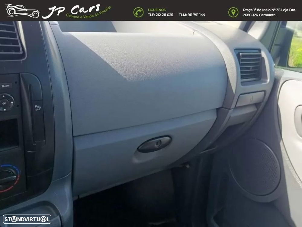 Citroën Jumpy 2.0 HDi L2H1Semi-Vidrada - 17