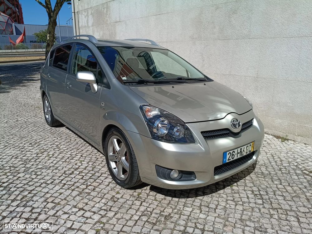 Toyota Corolla Verso 2.2 D-4D Sol - 2