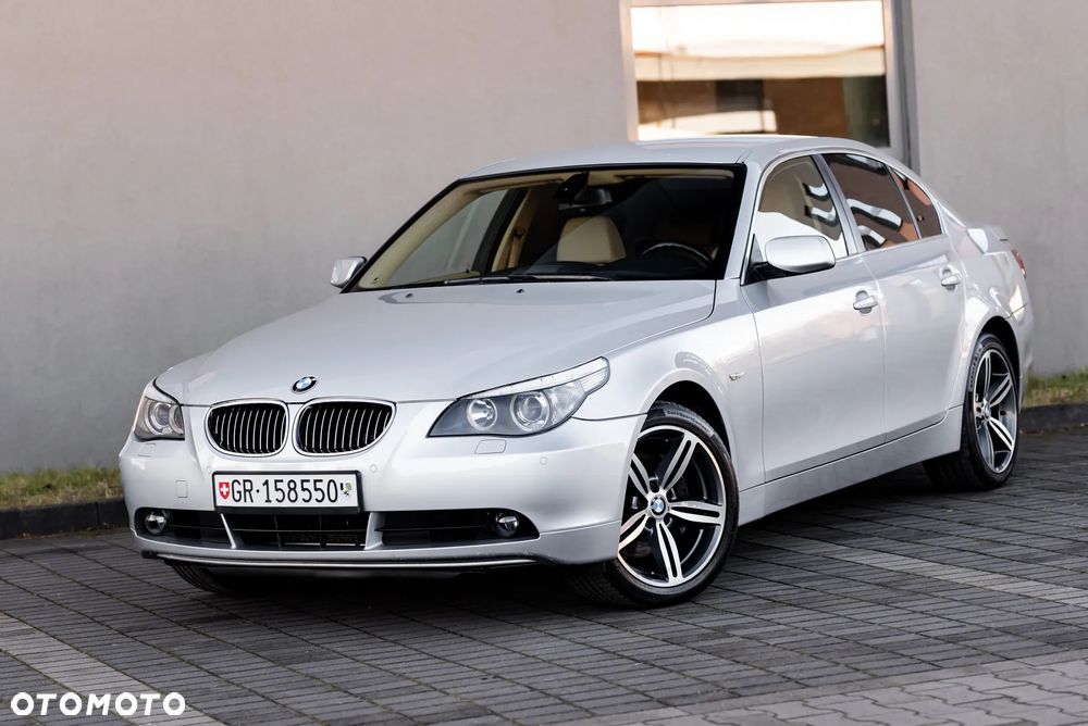 BMW Seria 5 525xi - 6