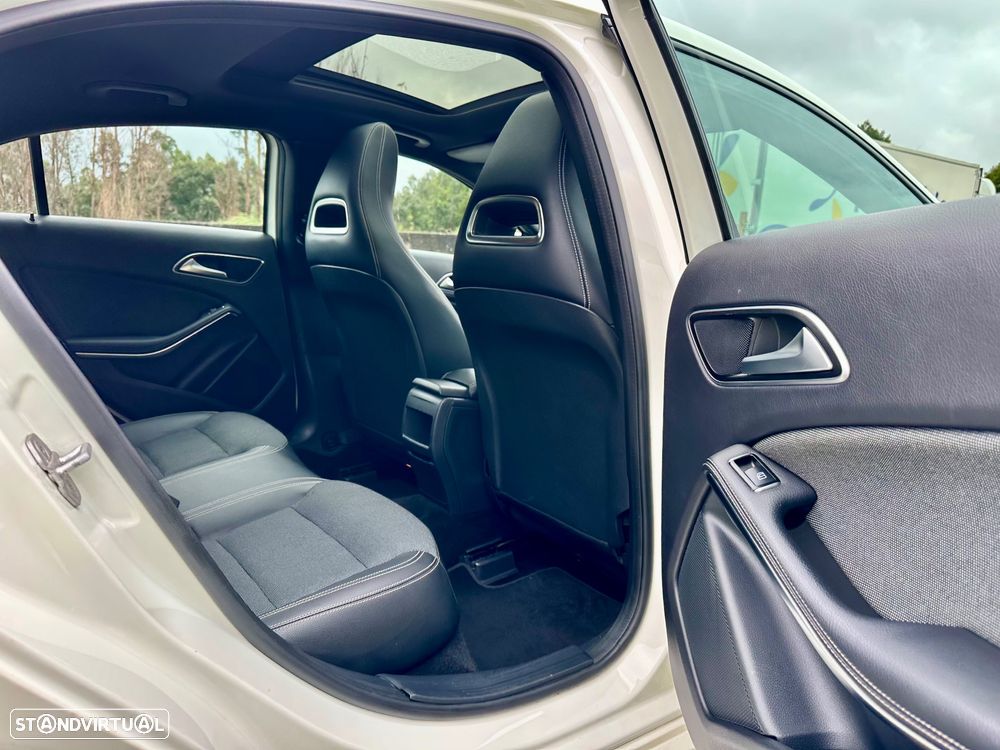 Mercedes-Benz A 180 CDI (BlueEFFICIENCY) Urban - 29