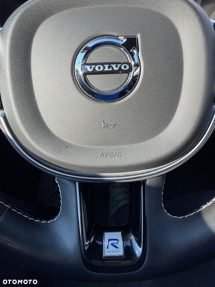 Volvo XC 90 D5 AWD R-Design 7os - 16