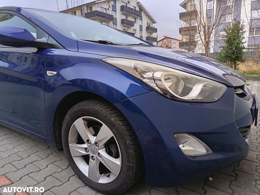 Hyundai Elantra 1.6 MPi - 4