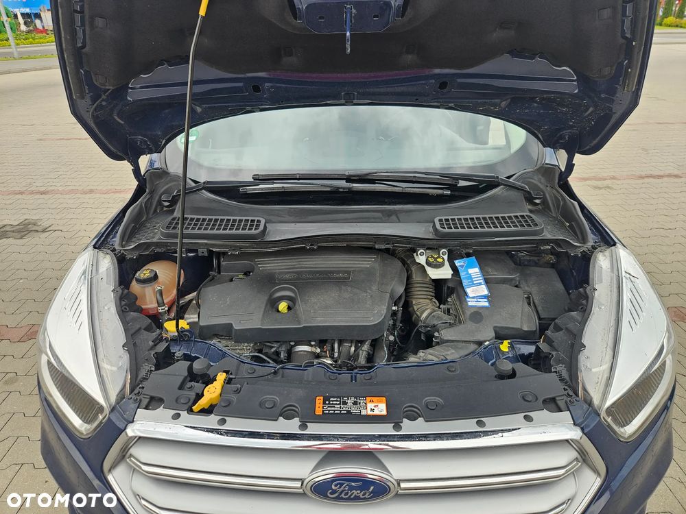 Ford Kuga - 16