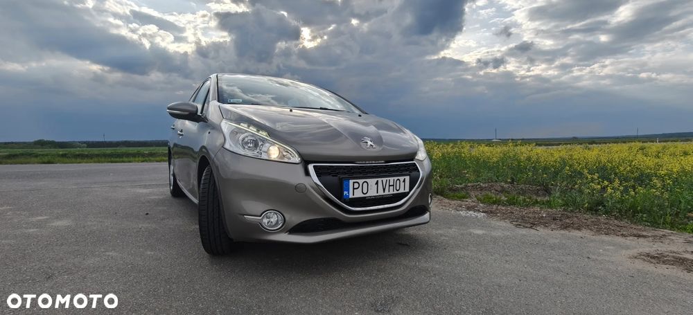 Peugeot 208 1.2 PureTech Allure - 1