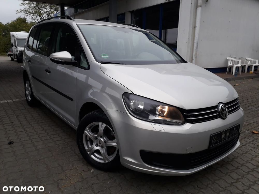 Volkswagen Touran - 28