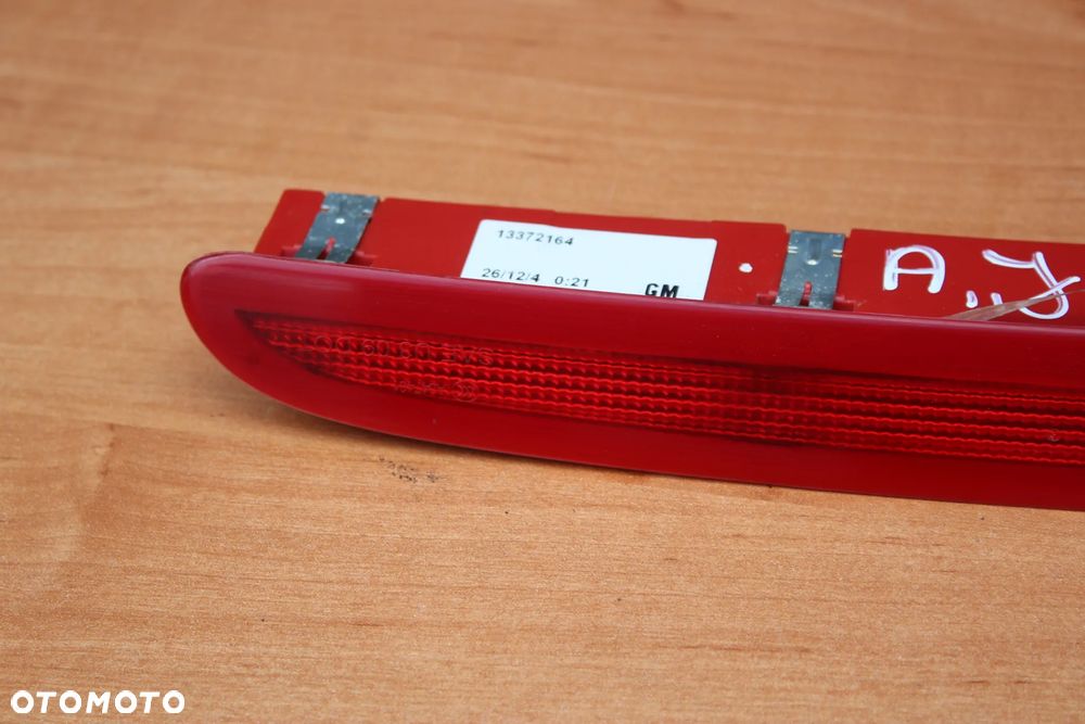 ŚWIATŁO TRZECI STOP W KLAPĘ OPEL ASTRA J GTC 3 DRZWI 13372164 - 4
