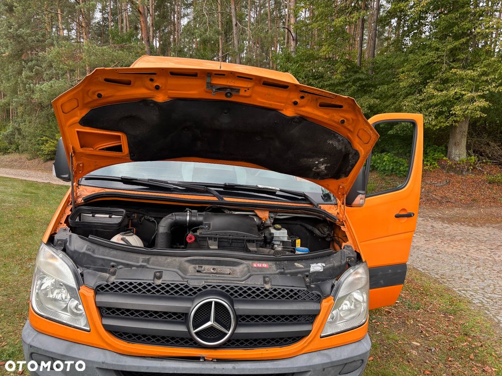 Mercedes-Benz Sprinter - 13